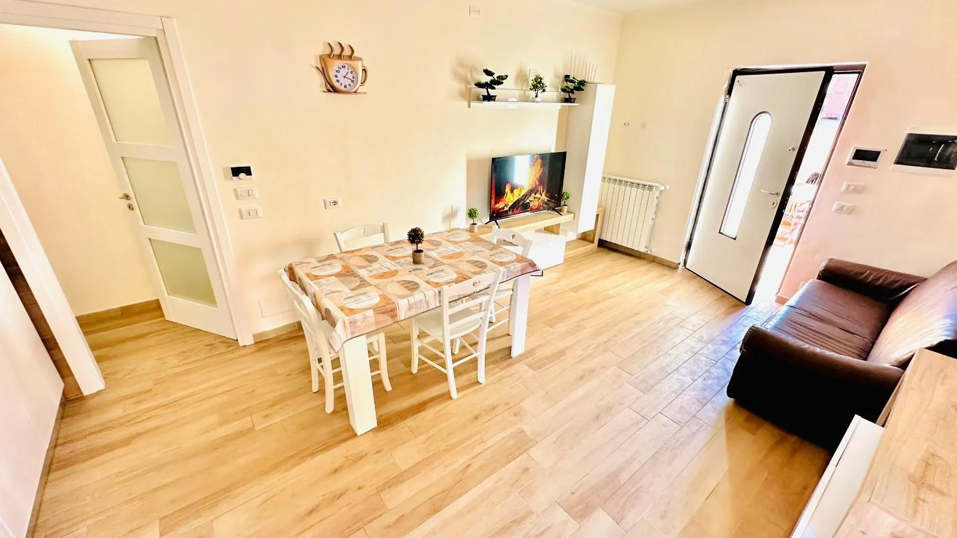 Porto House Apartment Fiumicino 0*,